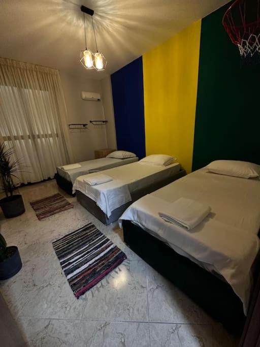 Super House Blloku - 3 Rooms Tirana Exterior foto