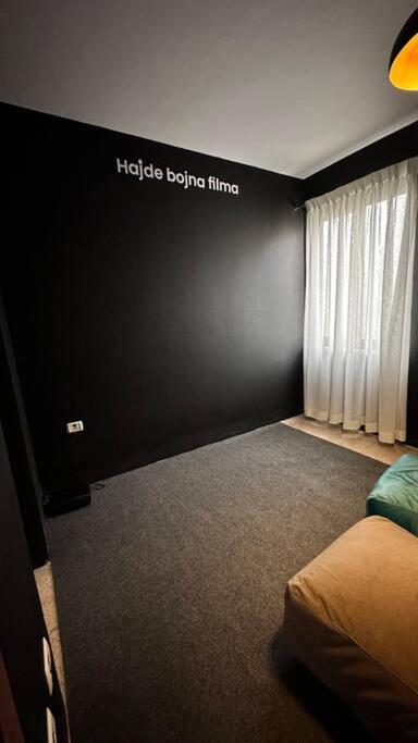 Super House Blloku - 3 Rooms Tirana Exterior foto